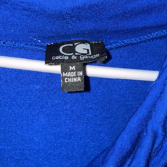 Cable & Gauge Royal Blue Cowl Neck Top Size Medium - Picture 4 of 5